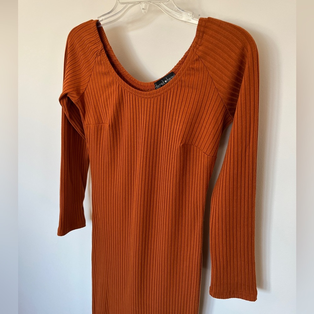 Rust Colored Ribbed Dress - Picture 3 of 9
